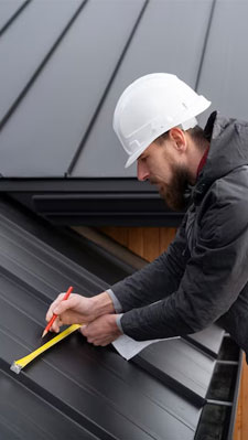 Roof repair expert